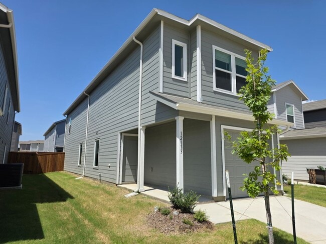 12133 Morgan Dr in Aubrey, TX - Building Photo - Building Photo