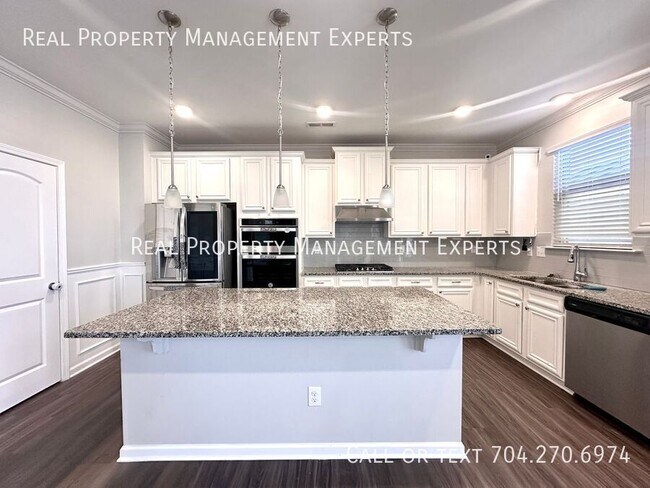 385 Winding Oaks Ln SE in Concord, NC - Building Photo - Building Photo