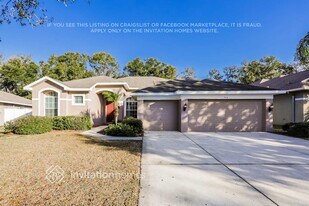 1914 Rutherford Dr in Dover, FL - Building Photo