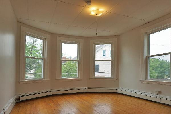 property at 8 Clary St
