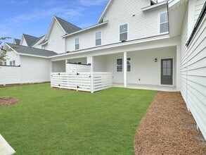 260 Symphony Ave in Summerville, SC - Building Photo - Building Photo