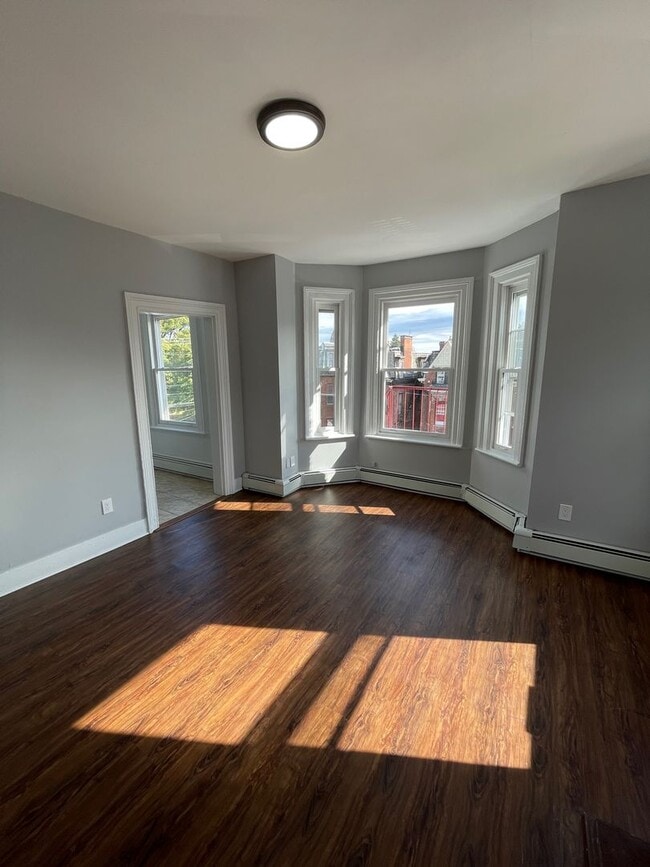 295 Liberty St in Newburgh, NY - Building Photo - Building Photo