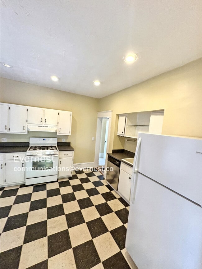 835 Berne St SE in Atlanta, GA - Building Photo - Building Photo