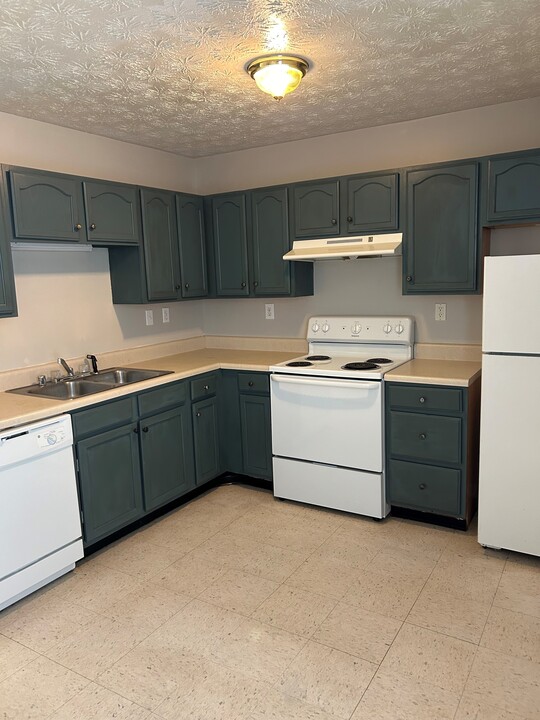 Meadow Creek Townhomes in Warsaw, KY - Foto de edificio