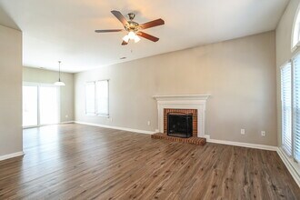 2117 David Earl Dr in Charlotte, NC - Building Photo - Building Photo