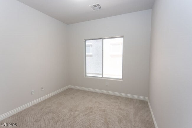 property at 313 Gemstone Hill Ave
