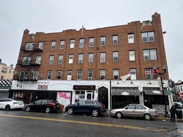 property at 686 Bergen Ave