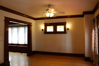 2942 N Murray Ave in Milwaukee, WI - Building Photo - Building Photo