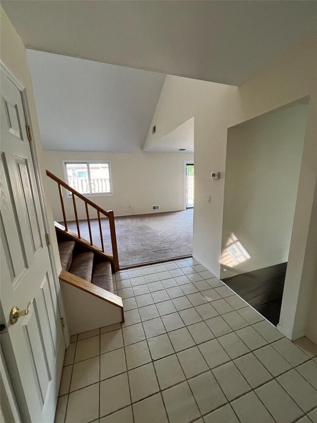 190 Scarlett Dr in Commack, NY - Building Photo - Building Photo