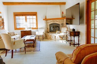 729 N Washburn St in Oshkosh, WI - Building Photo