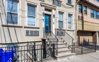 310 Madison St in Hoboken, NJ - Building Photo - Building Photo