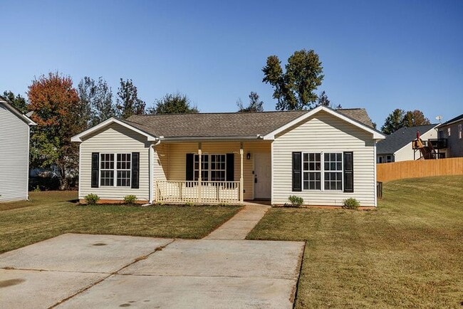 507 Dove Way in Social Circle, GA - Building Photo - Building Photo