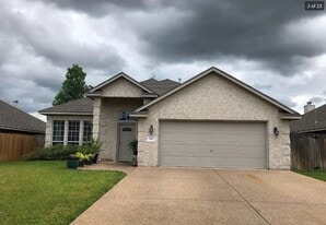 906 Barchetta Dr in College Station, TX - Building Photo