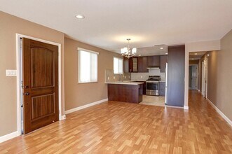 294 Lincoln Ave in Daly City, CA - Building Photo - Building Photo