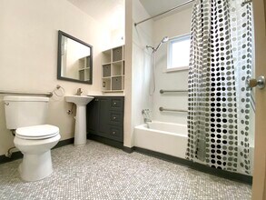 502 Los Arboles Ave NW in Albuquerque, NM - Building Photo - Building Photo