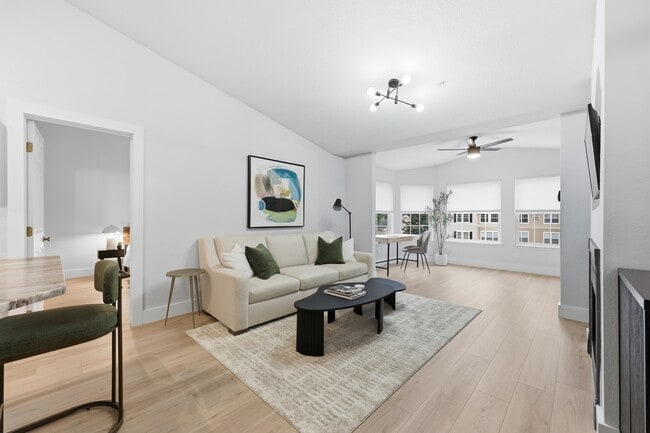 13810 Sutton Park Dr N, Unit 1532 in Jacksonville, FL - Foto de edificio - Building Photo