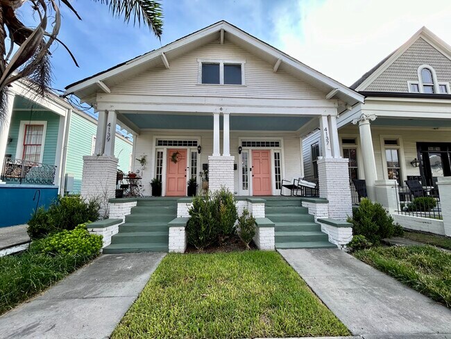 4139 Iberville St, Unit 4139