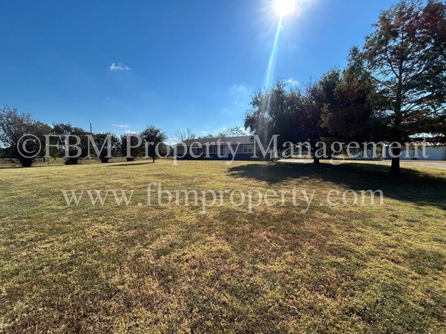 4205 W Park Row Blvd in Corsicana, TX - Building Photo - Building Photo