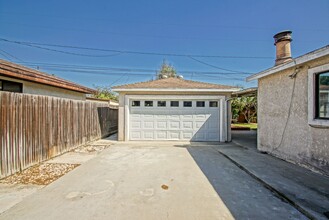 2812 Perkins Ln in Redondo Beach, CA - Building Photo - Building Photo