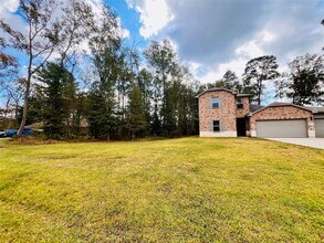 2914 Roman Forest Blvd in New Caney, TX - Building Photo - Building Photo