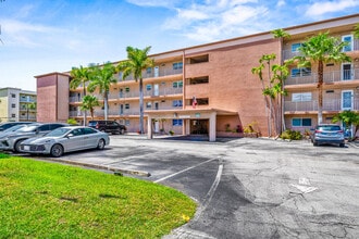2615 NE 1st Ct in Boynton Beach, FL - Building Photo - Building Photo