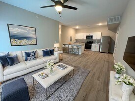 Valhalla Park Place in Louisville, KY - Building Photo