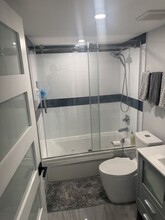 1623 Collins Ave, Unit 616 in Miami Beach, FL - Building Photo - Building Photo
