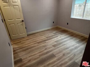 15049 Blackhawk St in Los Angeles, CA - Building Photo - Building Photo