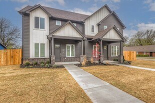 620 N Cedar Ave in Broken Arrow, OK - Building Photo