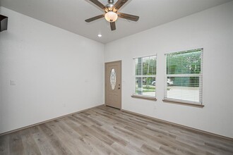 113 Bolden St in Houston, TX - Building Photo - Building Photo