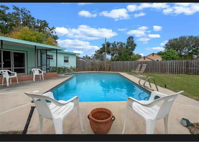 property at 805 Ridgefield Ave