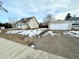 610 S Pine St in Ellensburg, WA - Building Photo