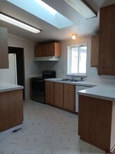 1207 Hill St in Cove, OR - Building Photo - Building Photo