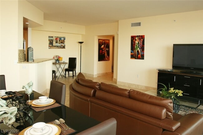 property at 2777 Paradise Rd