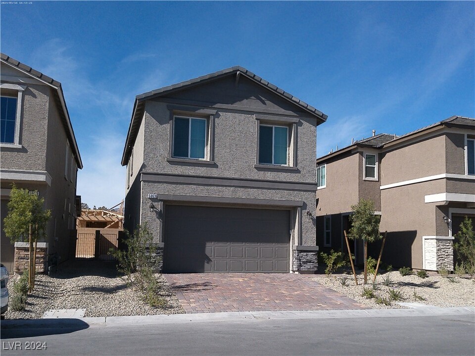 5063 Serene Skies St in Las Vegas, NV - Building Photo