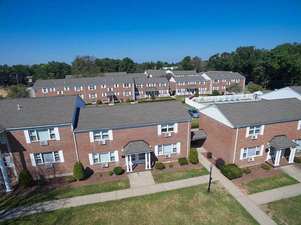 119 House St-Unit -70-119C in Glastonbury, CT - Building Photo