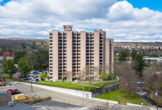 Torrington Towers in Torrington, CT - Building Photo - Building Photo