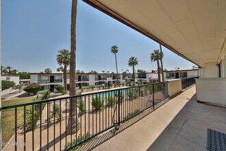 240 Old Litchfield Rd-Unit -207 in Litchfield Park, AZ - Building Photo - Building Photo