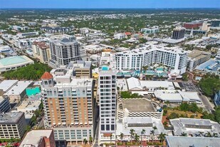 33 S Palm Ave, Unit 704 in Sarasota, FL - Building Photo