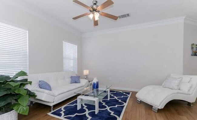 9844 Cypresswood Dr in Houston, TX - Building Photo - Building Photo