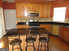 107 Mallard Way, Unit B201 in Middletown, DE - Building Photo - Building Photo