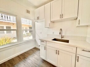 1559 N Hill Ave in Pasadena, CA - Building Photo - Building Photo