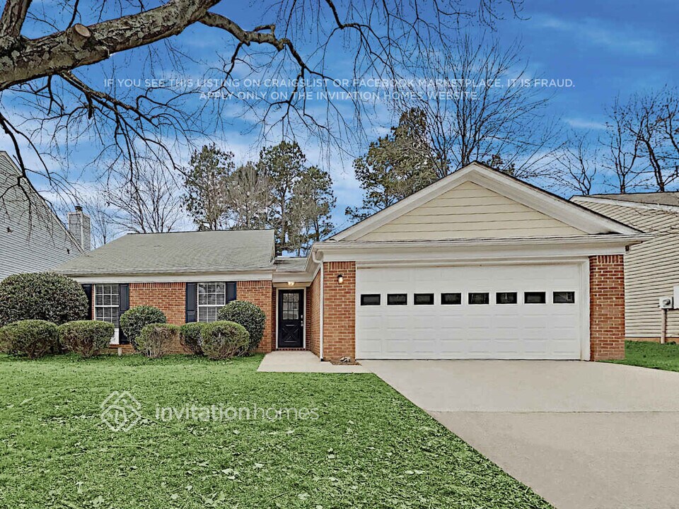 10780 Mortons Crossing in Alpharetta, GA - Building Photo