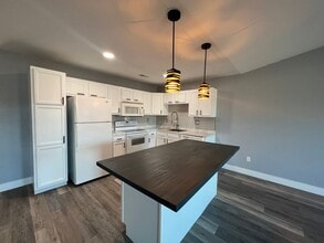 16754 Hunters Ridge Ln in St. Robert, MO - Building Photo - Building Photo