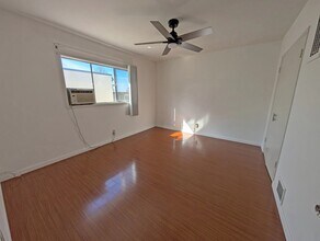 1263 Hayworth Ave, Unit 6 in West Hollywood, CA - Foto de edificio - Building Photo