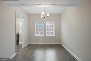 1804 Queens Ln in Arlington, VA - Building Photo - Building Photo