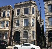 2011 N California Ave in Chicago, IL - Building Photo