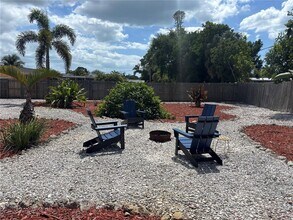 1008 Estremadura Dr in Bradenton, FL - Building Photo - Building Photo