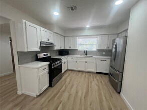 6829 Driftwood St in Houston, TX - Building Photo - Building Photo