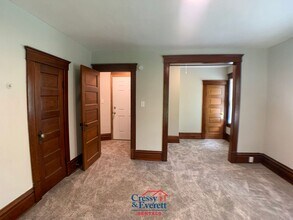 1122 Regent St in Niles, MI - Building Photo - Building Photo